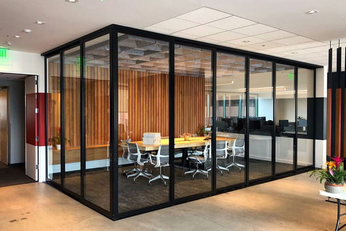 حل چالش های طراحی دفتر کار کوچک با کمک پارتیشن اداری