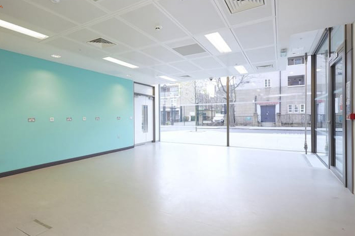 بررسی تفاوت های میان پارتیشن اداری شیشه ای و پارتیشن استاندارد