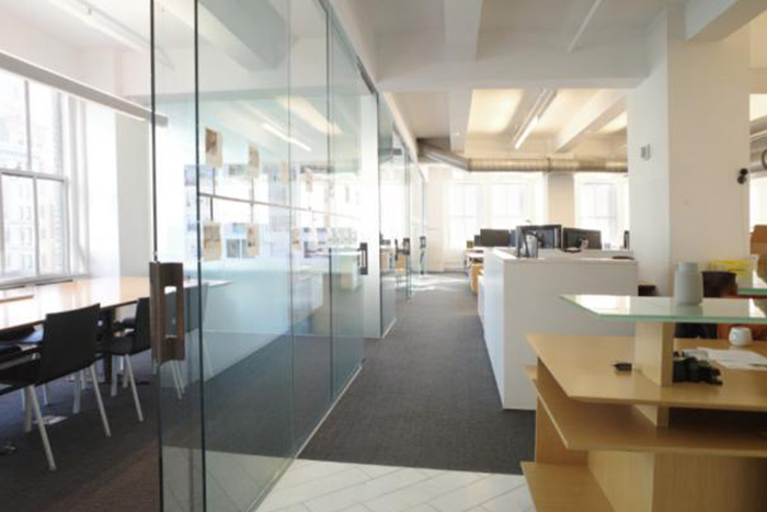 مقایسه دفاتر پلان باز و پلان بسته