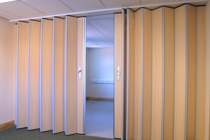 پارتیشن اداری تاشو