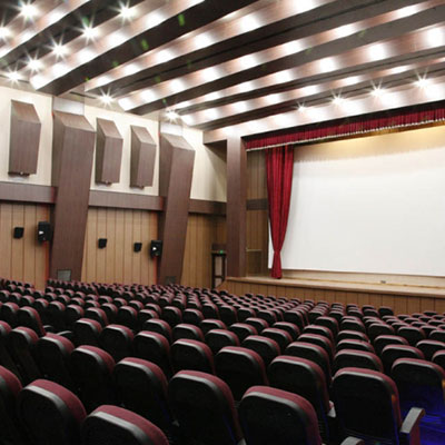 طراحی و اجرای دکوراسیون داخلی سینما رباط کریم